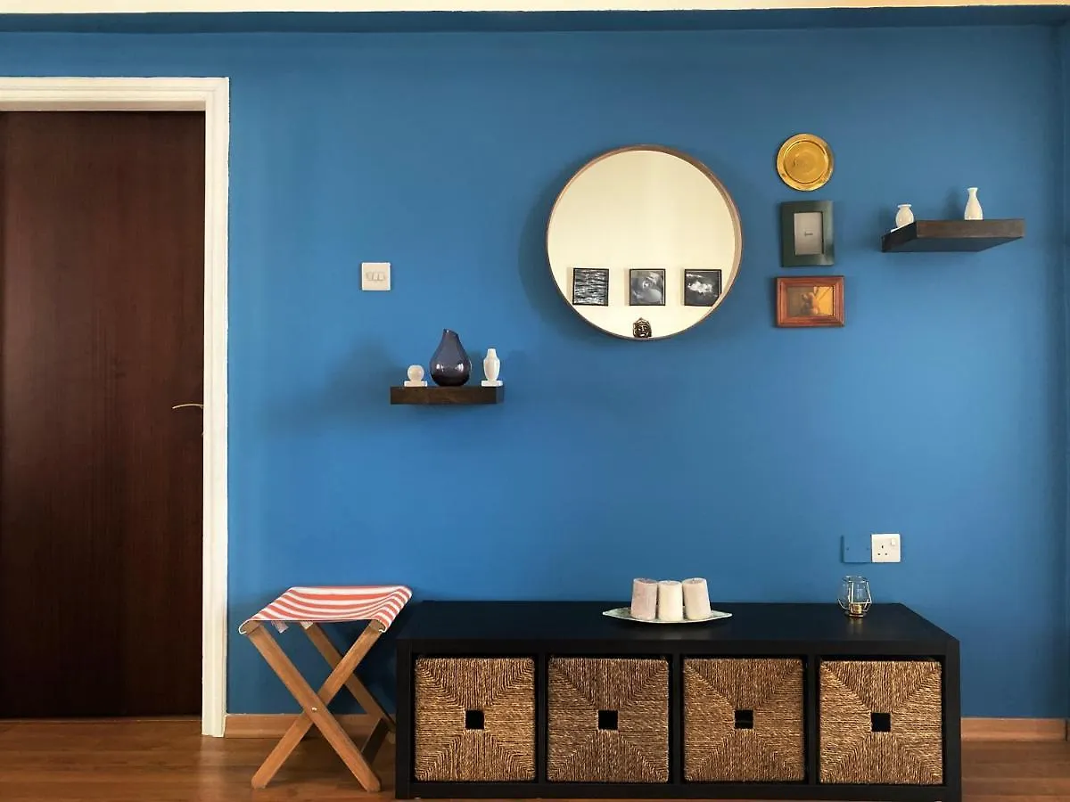 Lovely , Cozy , Modern Seaside Apartment Larnaca